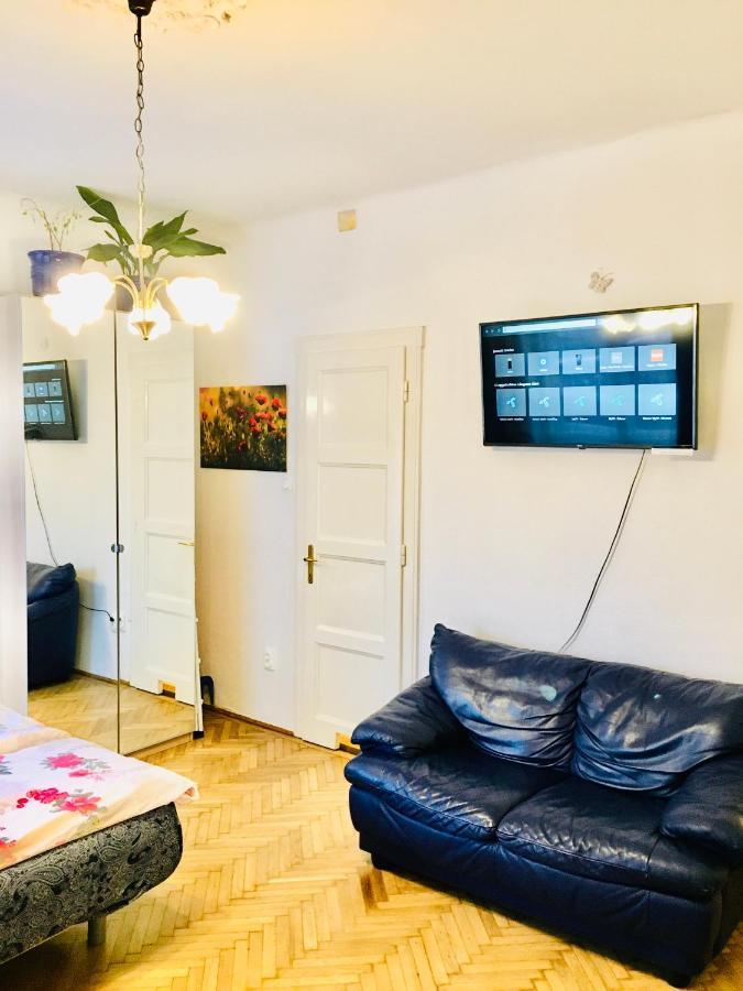 Romantic Studio In Budapest 12Th District Close To Mom Park Daire Dış mekan fotoğraf